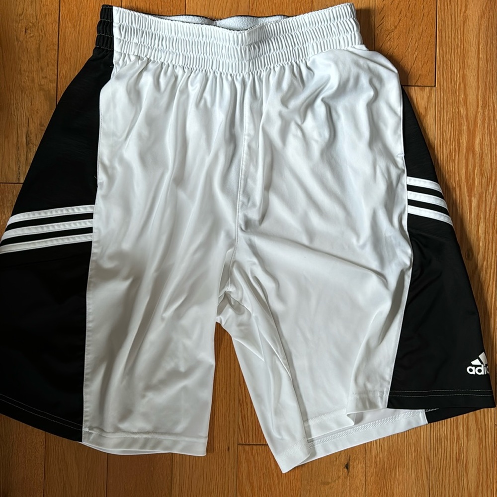 Adidas men’s white and black athletic basketball shorts